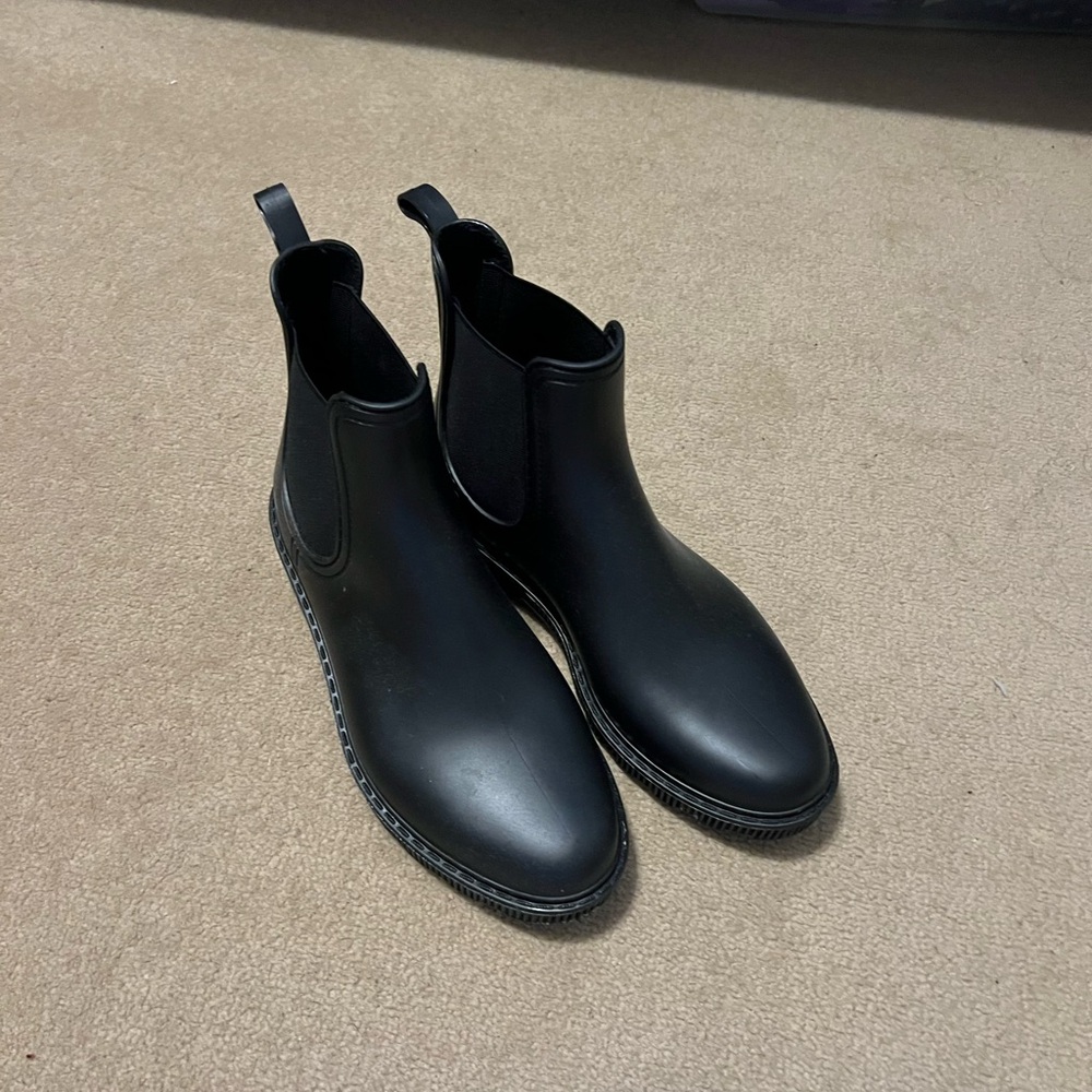 JustFab Black Ankle Rain Boots
